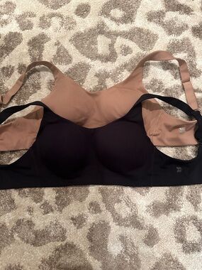 All in motion molded cup sports bra 2 pack 36C Black and Nude